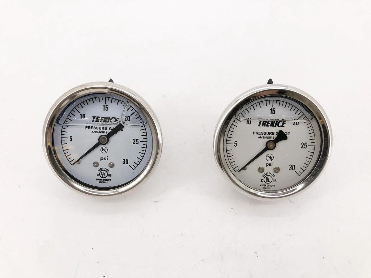 Lot of 2 New Trerice D82LFB2502BA30 Gauge D82LFB 2-1/2" 30psi 1/4" NPT CBM