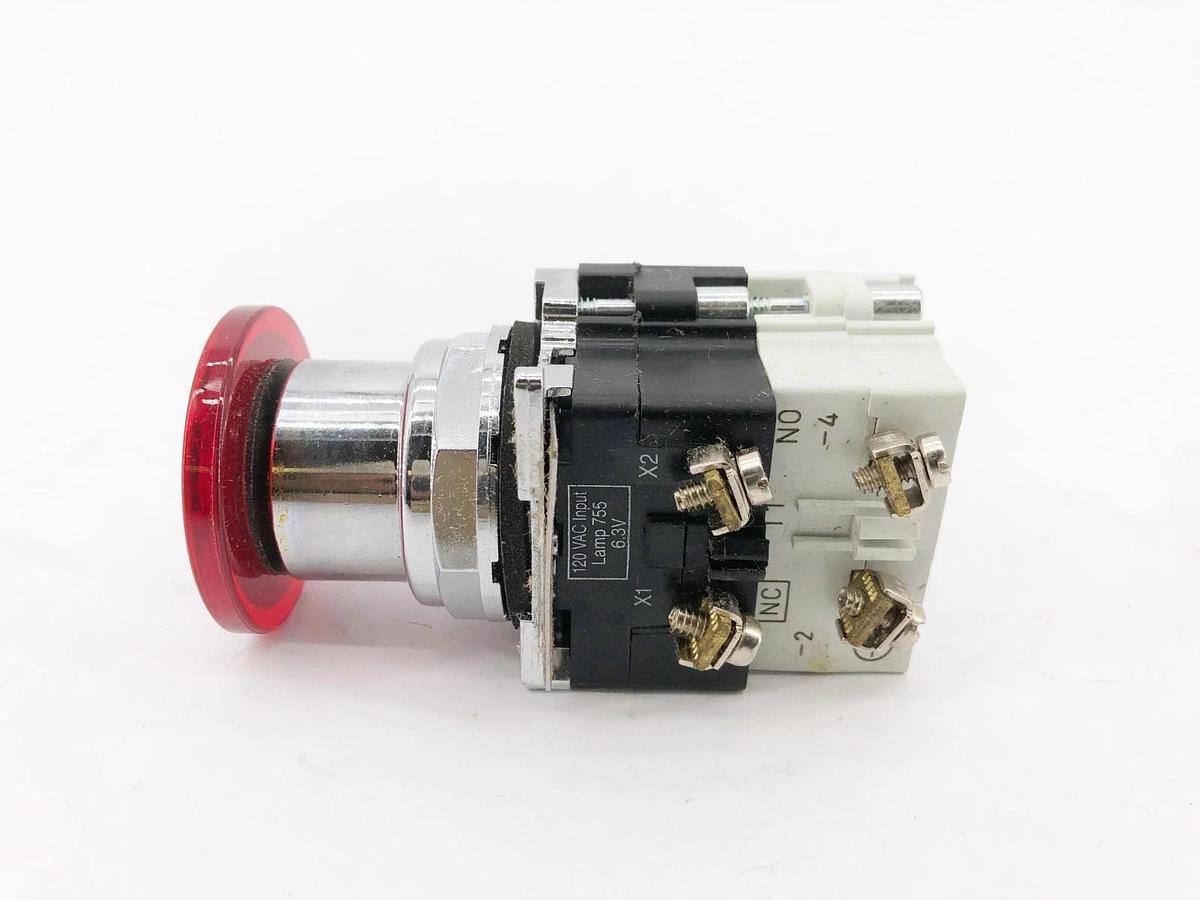 New Cutler-Hammer 10250T563C47-1 Red Illuminated Push-Pull Device 2-Pos