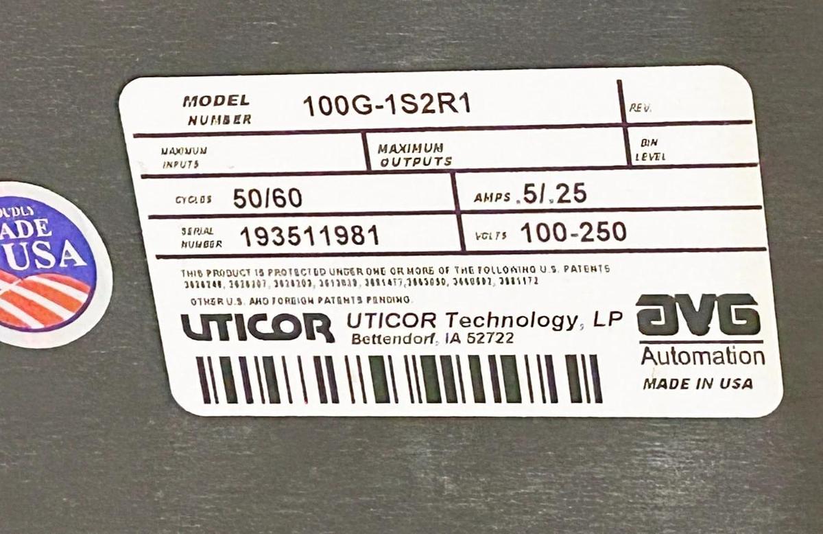 New AVG Uticor 100G-1S2R1 Operator Interface Passive Color Panel 250V 512K RAM