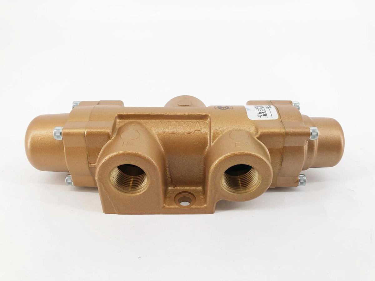 New Versa Valves VPS-3602 Pneumatic Directional Valve 3-Way 3/4" NPT 200psig