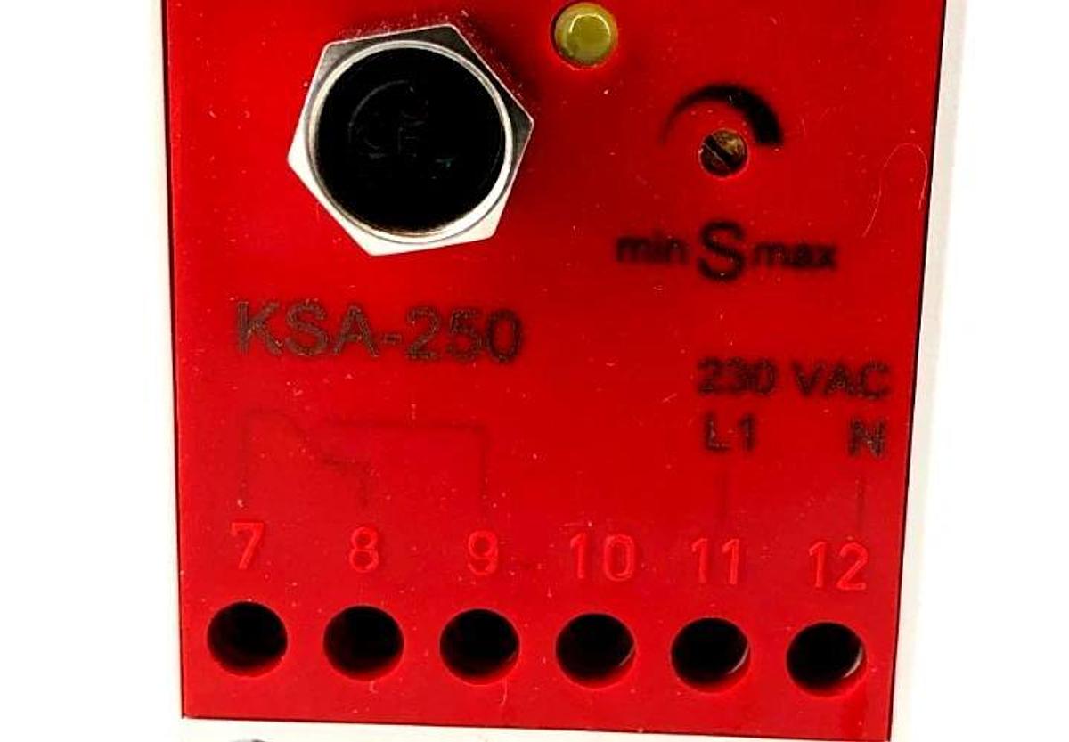New Rechner KSA-250 Capacitive Sensor Relay 200-250VAC 560100