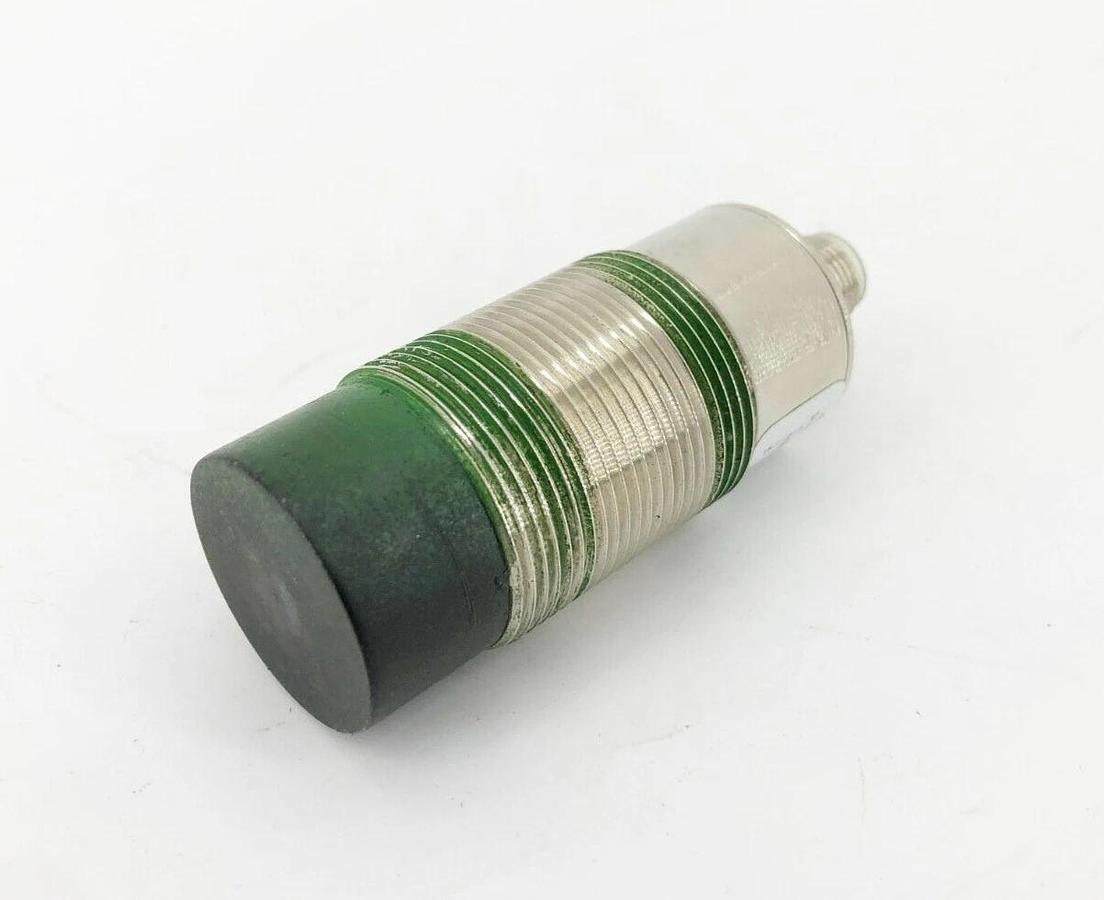 Used Eaton E57-30GU15-GDB Proximity Sensor 15mm Range 10-30VDC 4 Pin