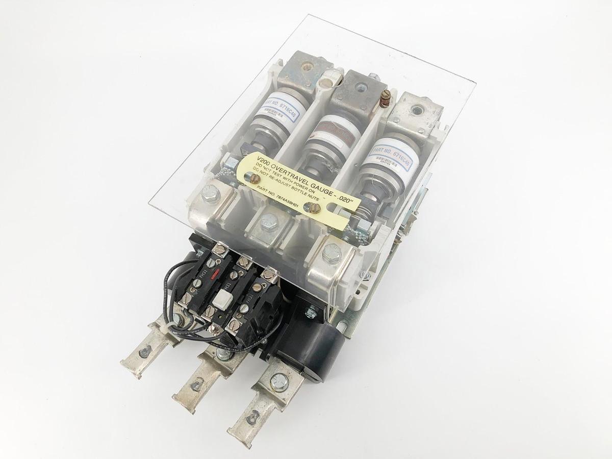 New Westinghouse V200M5CJC Vacuum Starter Size 5 110/120V 270A No Lugs - No Box
