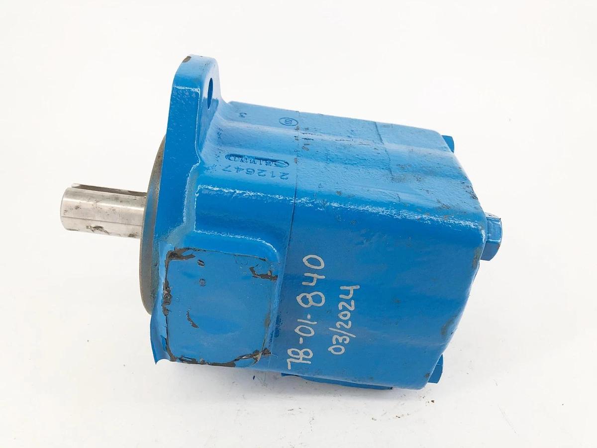 New Eaton Vickers 02-137136-1 Vane Pump F3-35V30A-1A22R - No Box