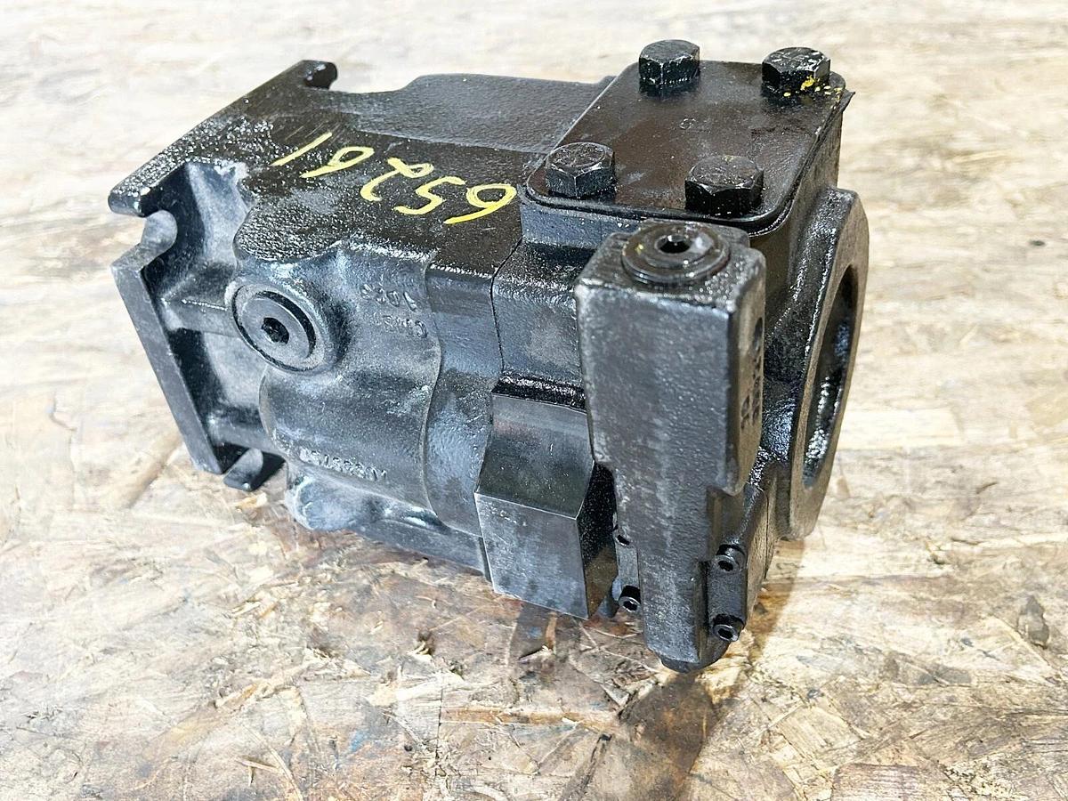 New Danfoss 83014569 JRL075CPC14NNNNN3-K4N2A2NNNNNNNNNN Hydraulic Pump