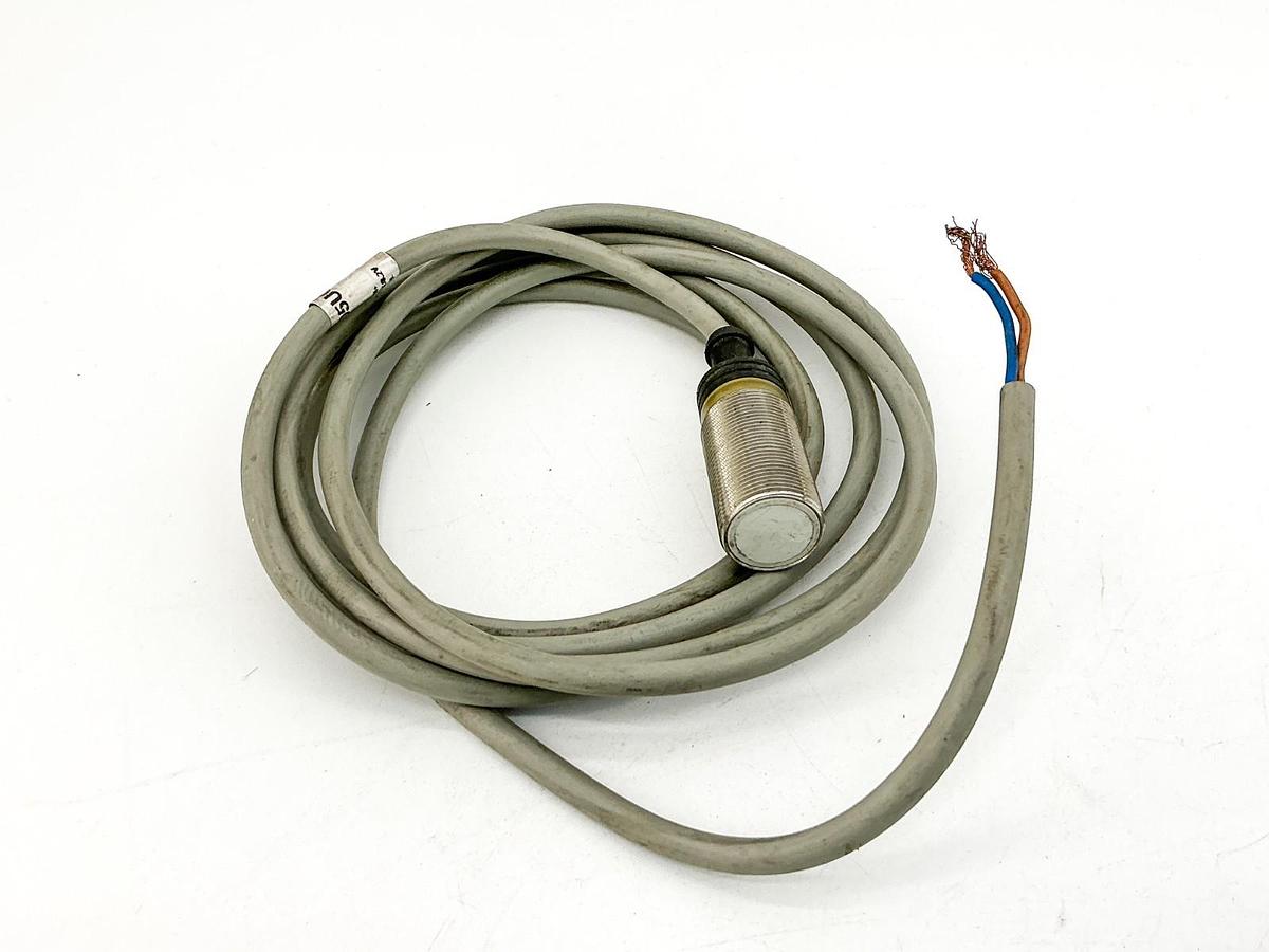 New Carlo Gavazzi IA18ESF05UC Inductive Proximity Sensor