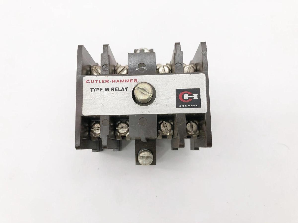 New Cutler Hammer D26MF Series A2 Type M Relay 4-Pole Attachment 10A 600V