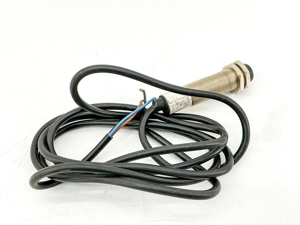 Used Allen Bradley 871C-N8B18 Inductive Proximity Sensor 10-30VDC Ser.A