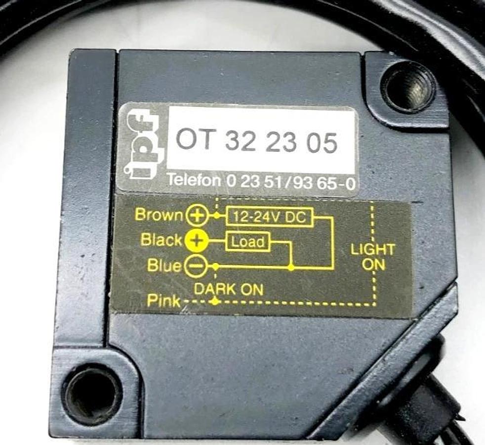 New IPF Electronic OT322305 Photoelectric Sensor10/30VDC 2m Cable