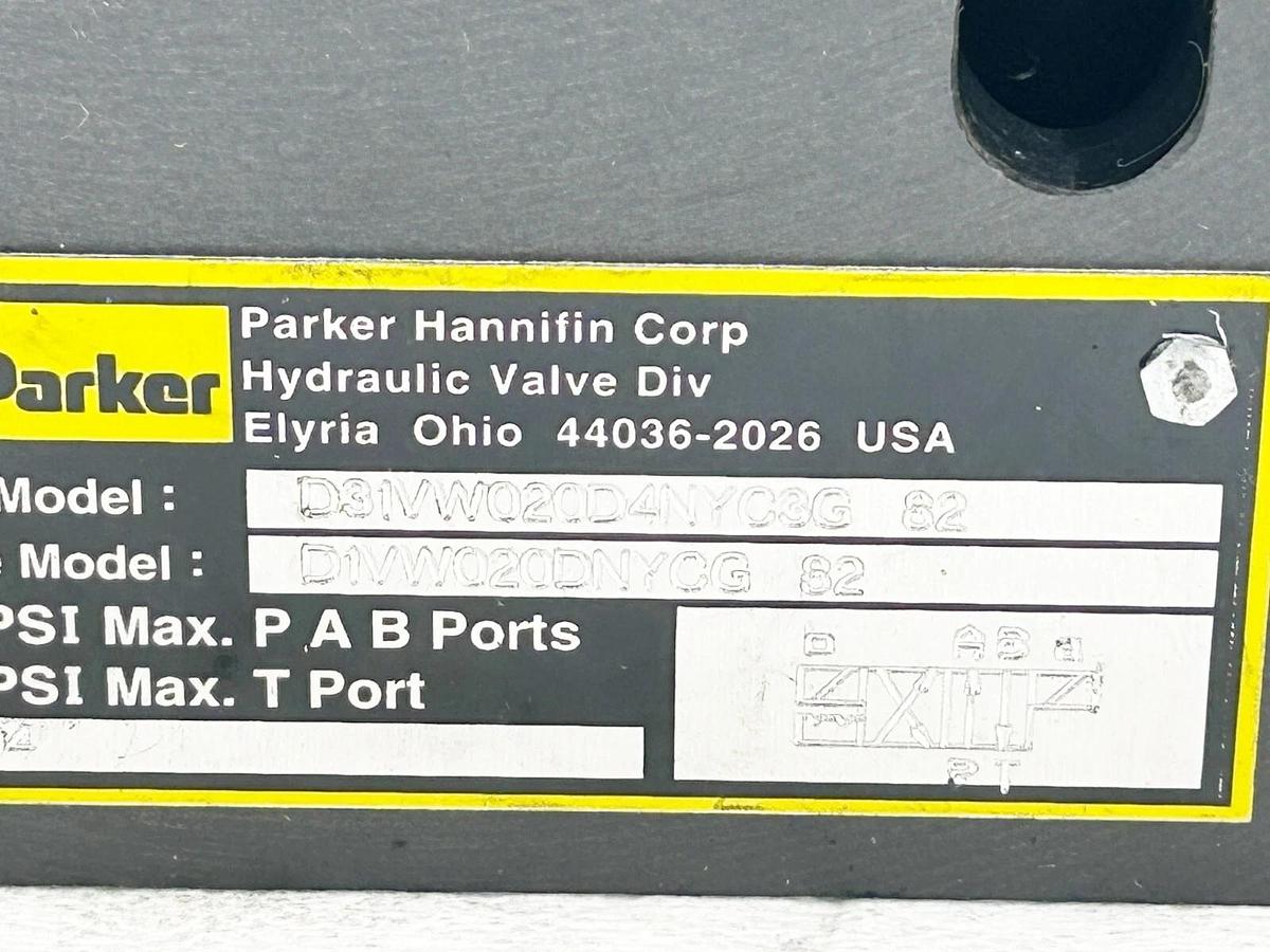 New Parker D31VW020D4NYC3G 82 Hydraulic Valve 5000PSI 0.58A 120V - No Box