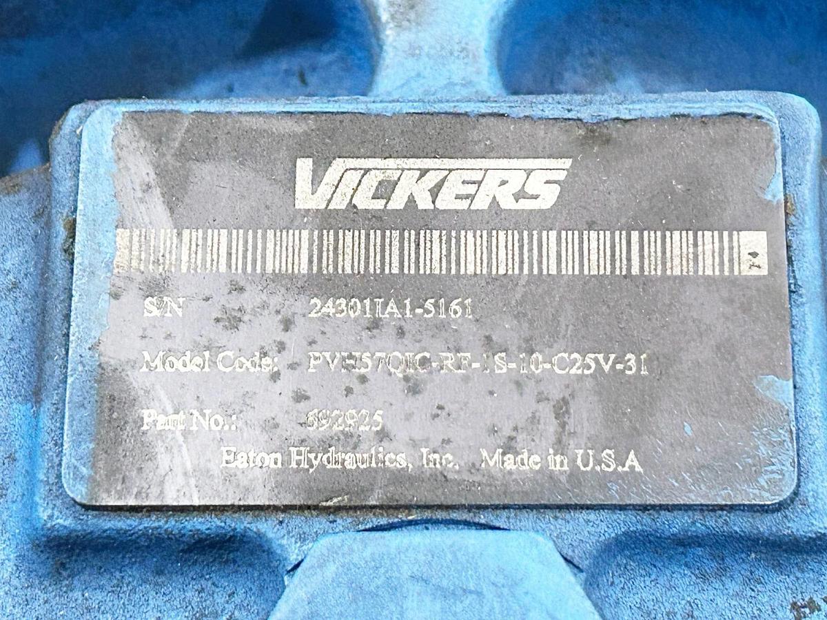 Used Vickers PVH57QIC-RF-1S-10-C25V-31 Hydraulic Piston Pump