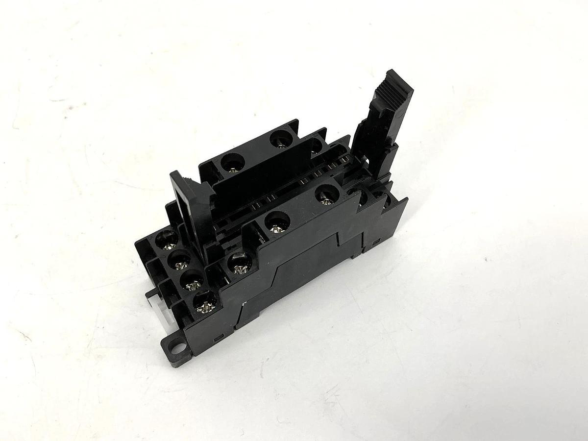 Lot of 2 New Panasonic SFS6-SFD-R Relay Socket DIN Rail 14-Position AG1S868