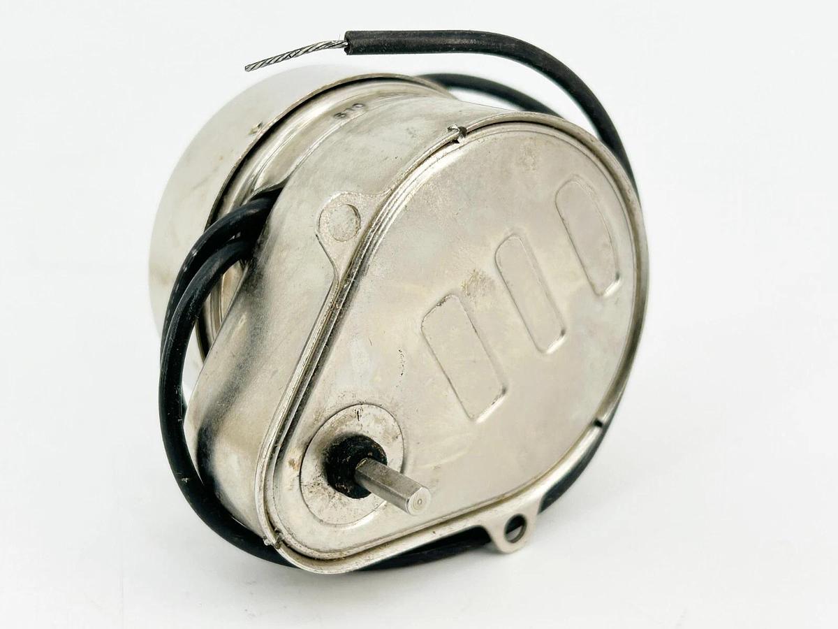 New Synchron CK12RK-24-1WR Motor 110V 60CY 3W 1/3 RPM