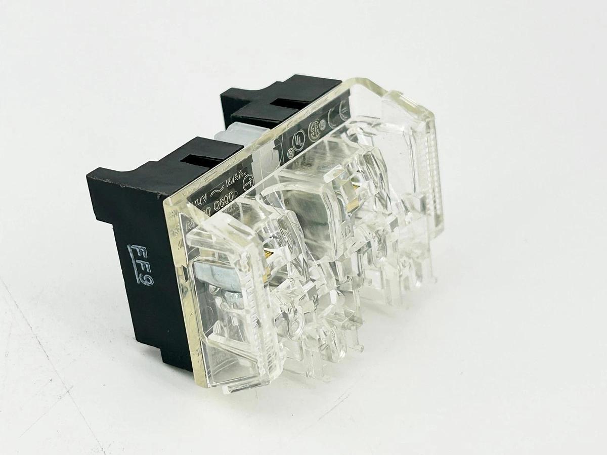 New Lot of 2 Allen Bradley 800TC-XD4 Shallow Contact Block 30MM Ser.E