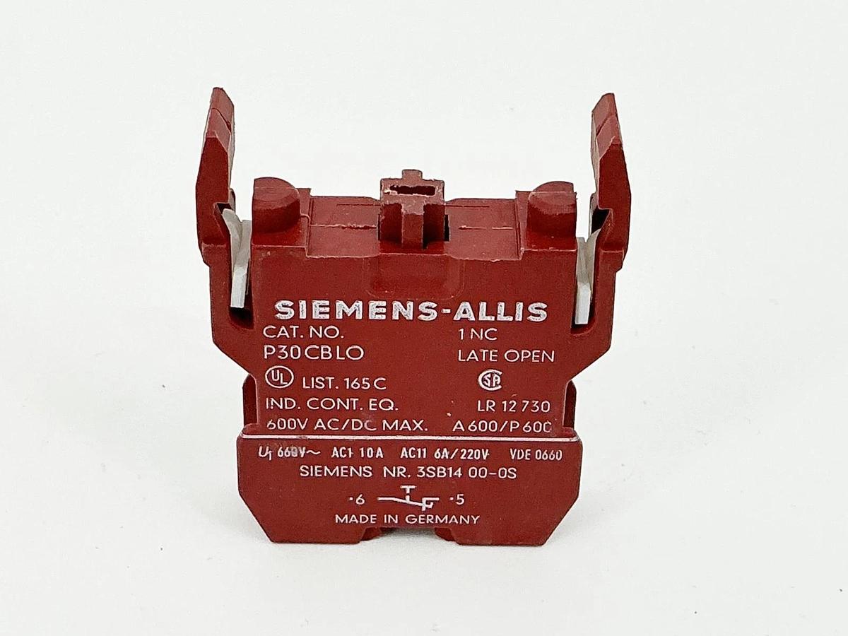 New Siemens 3SB1400-0S Contact Block 600V 1NC P30CBLO