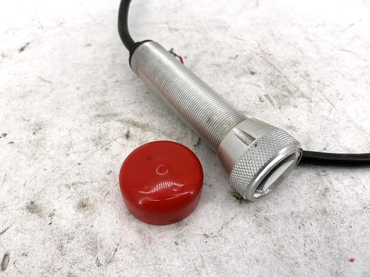 Used Eaton Cutler-Hammer 1265A-202 Photoelectric Detector Head Sensor 5-Wire 12VDC