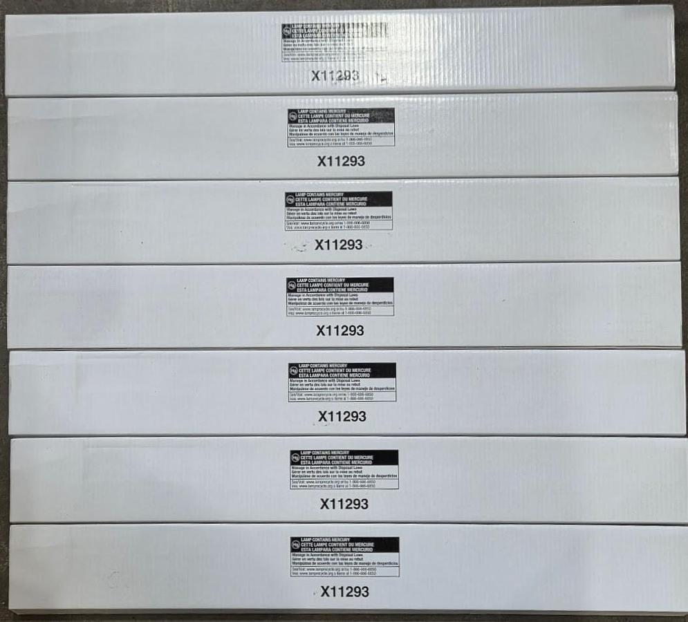 New Lot of 19 TCP L12T8D5050K Glass Tube Bulb 5000K 12W 277V 1850 Lumens