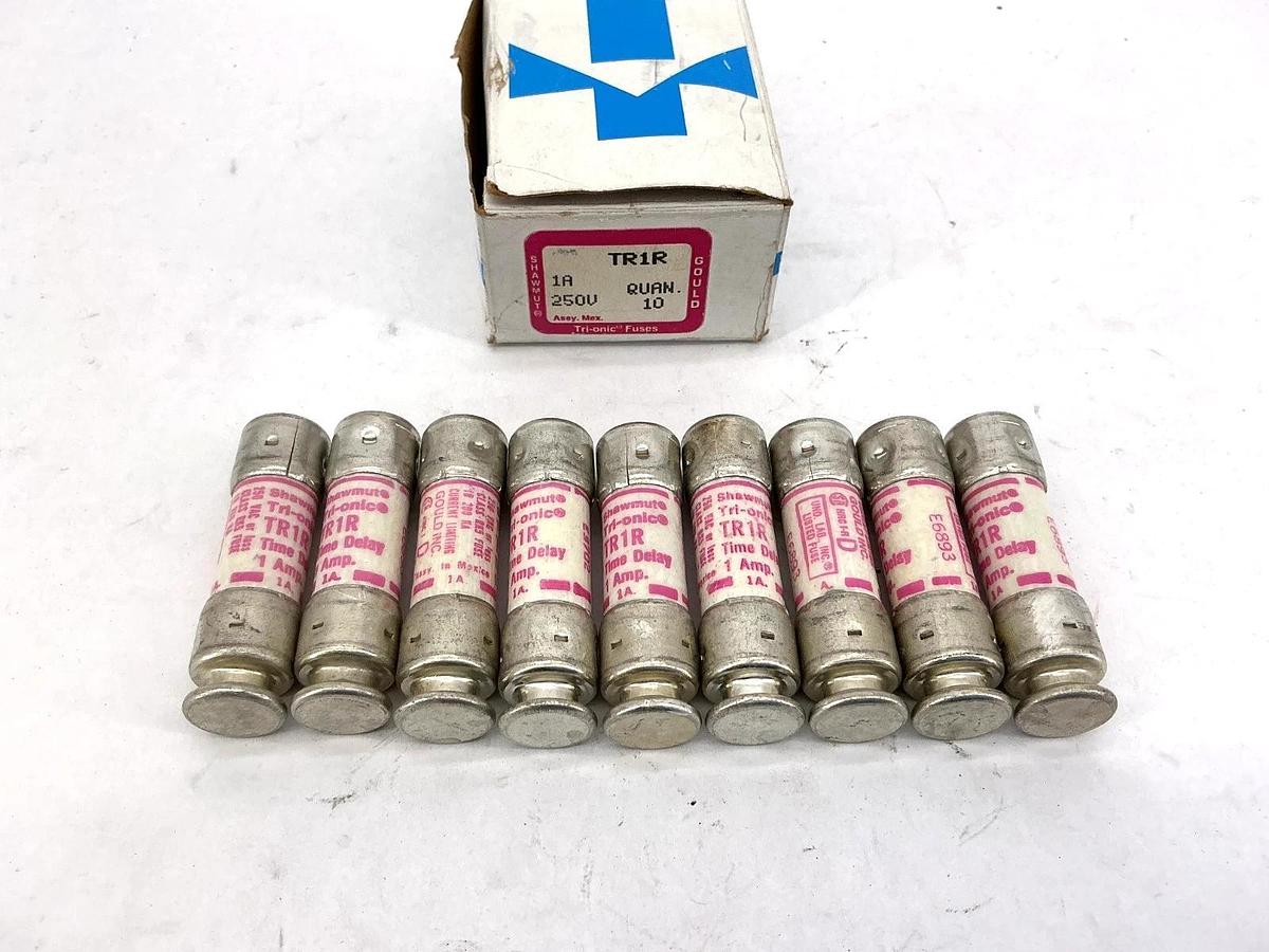 Lot of 9 New Gould Shawmut TR1R Tri-Onic Class RK5 Fuse 1A 250V