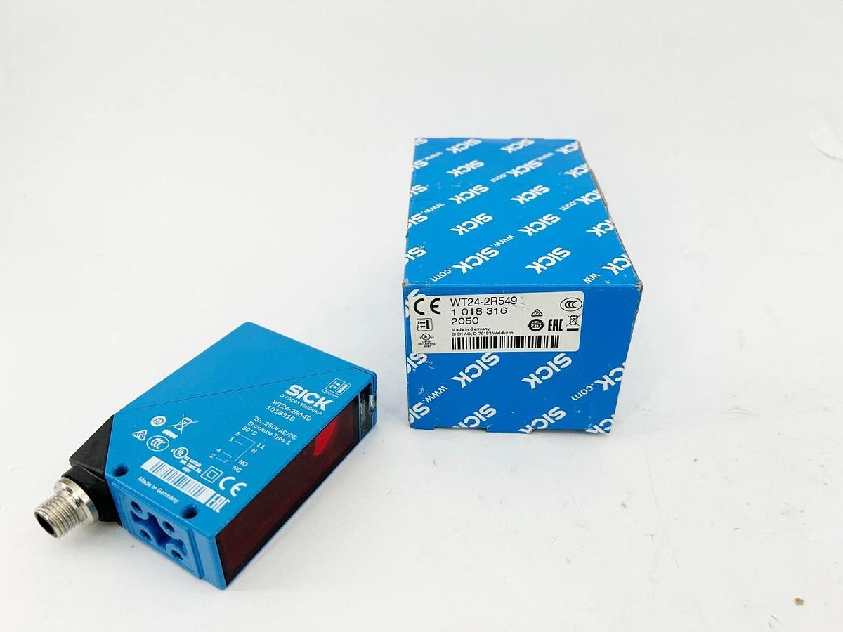 New Sick WT24-2R549 Proximity Photoelectric Sensor 250V 2VA 2.5A IP67 1018316