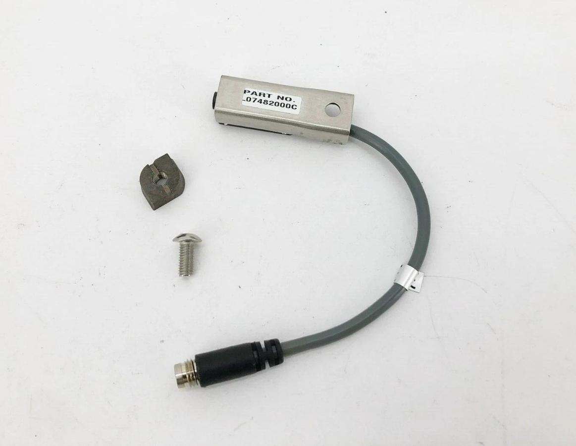 New Parker L07482000C Pneumatic Cylinder Reed Switch
