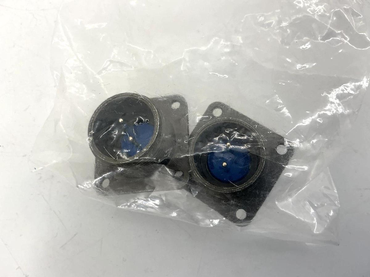 Lot of 2 New Amphenol 97-3102A14S-9PW Connector Receptacle Male 2-Pin