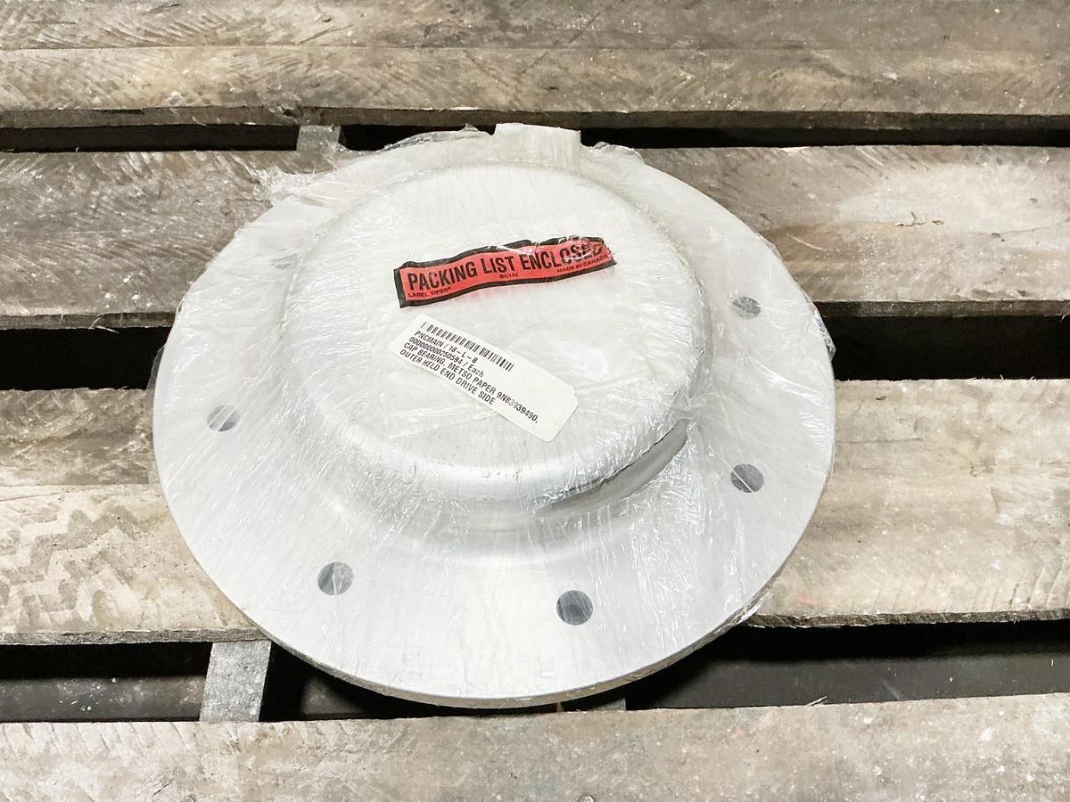 New Metso Paper 9N83039490 End Drive side Outer Held Bearing Cap - No Box
