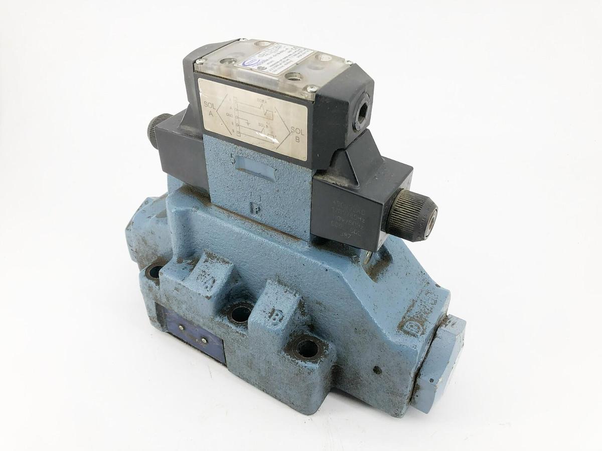 Used Continental Hydraulics VSD08M-3F-G1B-60L-A Directional Valve 120/110VAC 3000psi