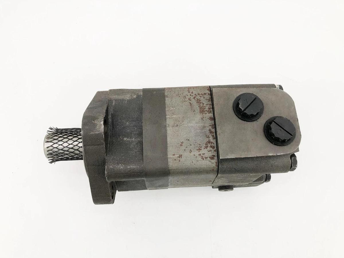 New Fluidyne WF104-1251 Hydraulic Motor 4-Bolt Square Flange - No Box