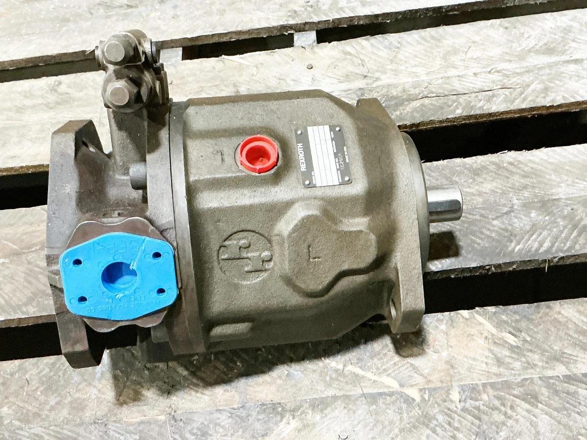 New Rexroth AA10VS071DR/31R PKC92K05 Gear Pump GG2064 - No Box