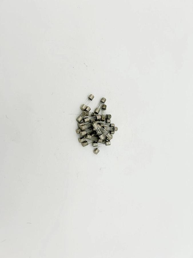 Lot of 25 New Buss F315mAL250V Fuses, 20mm x 5mm