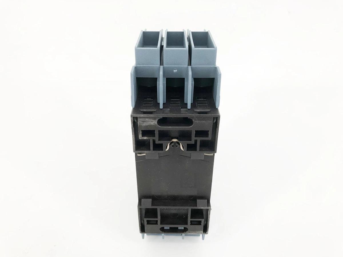 New Siemens 3RV2711-0JD10 Motor Protection Breaker 3 Pole 690V 1A