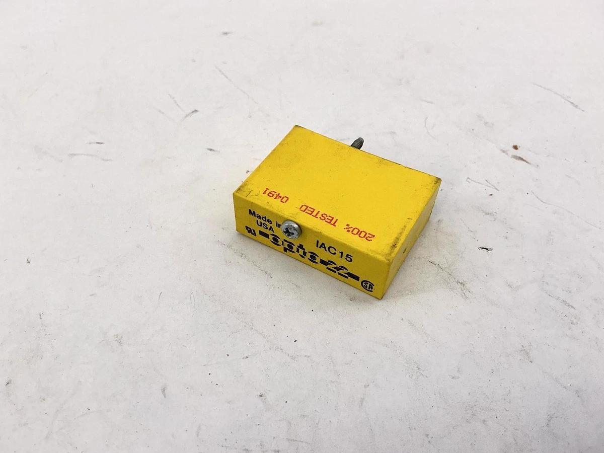 Lot of 2 New OPTO 22 IAC15 I/O Module Current Rating 15MA 5-Pin