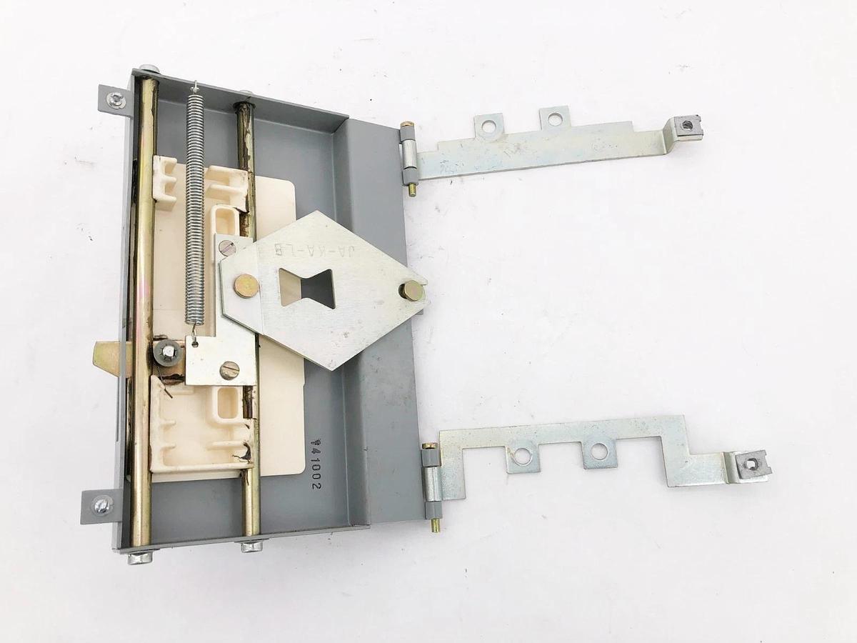 New Eaton SMCU400KD Type MC Handle Mechanism 5076A79G04 - No Box