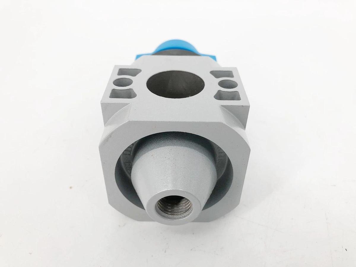 New Festo HE-D-MIDI On/ Off Valve 170682 240psi
