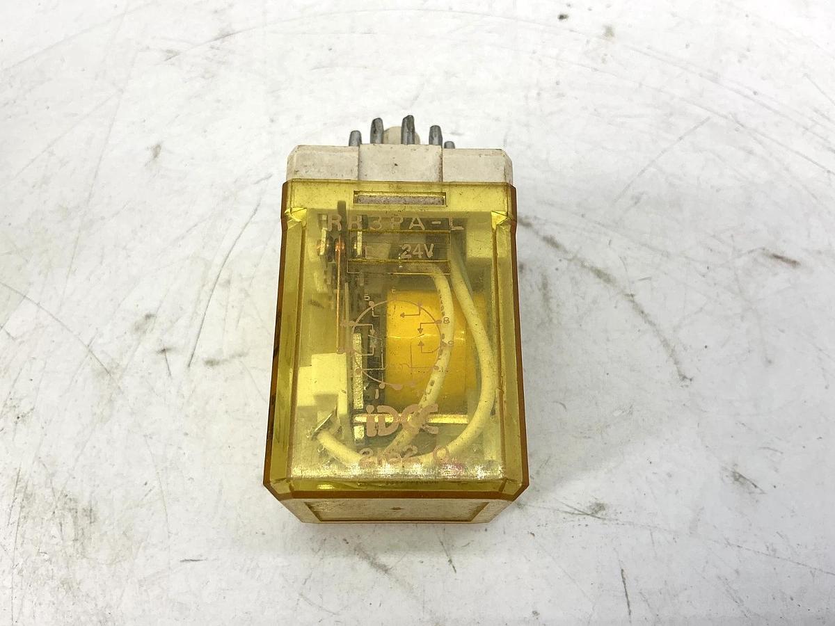 Used Lot of 3 IDEC RR3PA-LDC24 Relay 11-Pin 24VDC 3-Pole