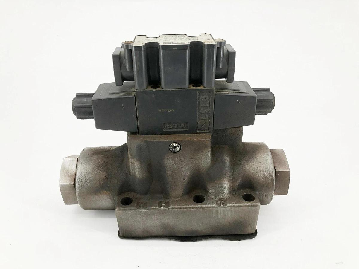 New Parker D61VW2C1Y 70 Directional Valve 120/60-11/50 .49-.58A