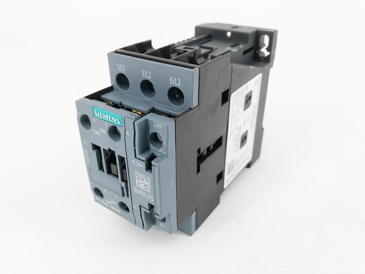 New Siemens 3RT2026-1BB40 Power Contactor 25A 400VAC 24VDC Coil - No Box