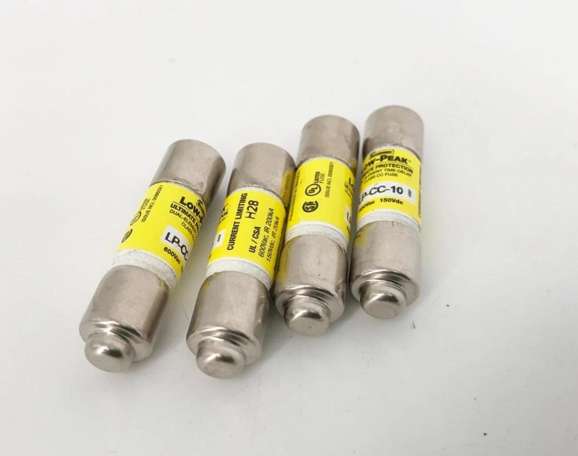 Lot of 4 New Bussmann LP-CC-10 Fuses 10A 600VAC 150VDC - No Box