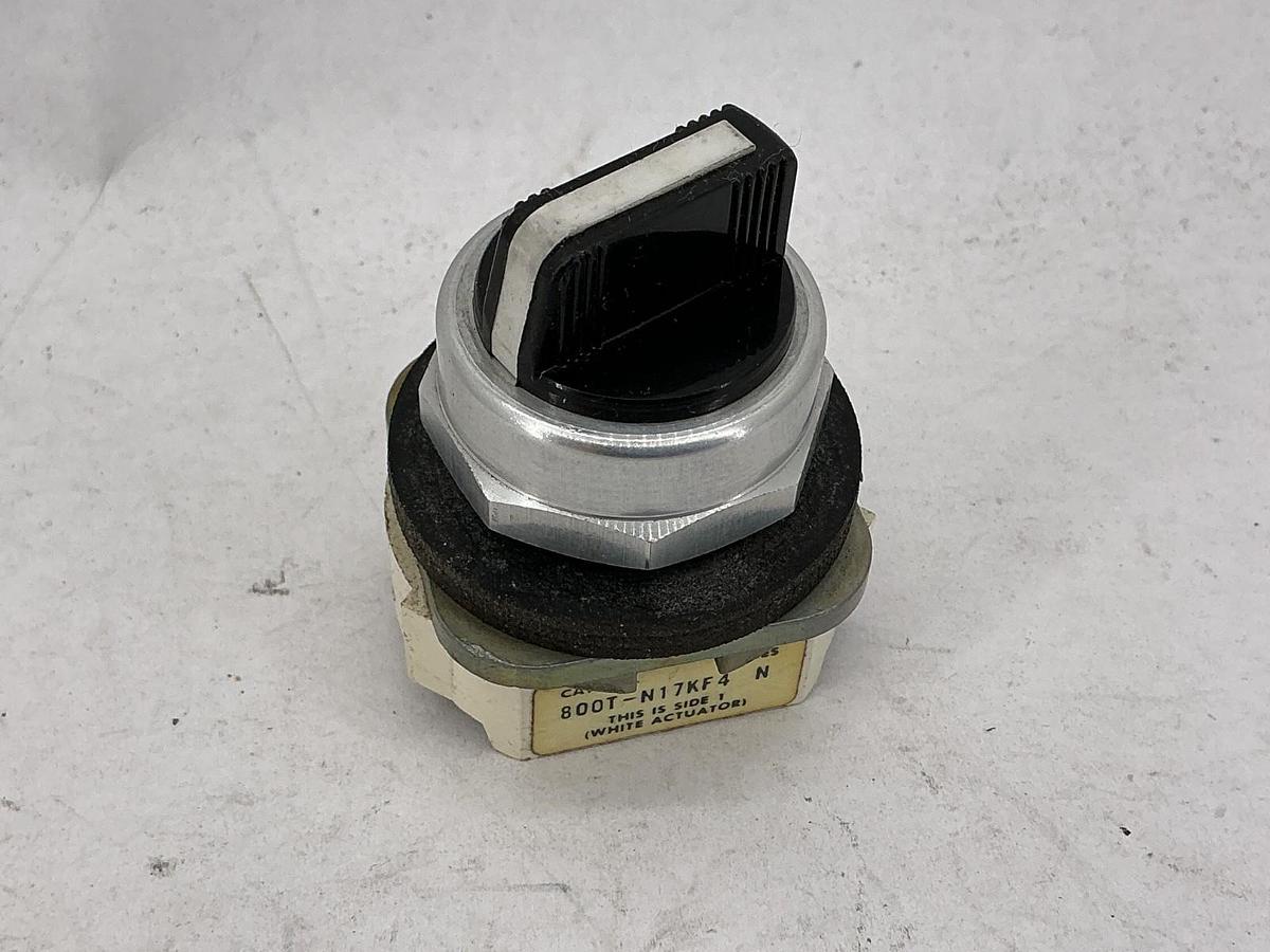 Used Allen Bradley 800T-N17KF4 Ser N Selector Switch 4-Position 800TN17KF4