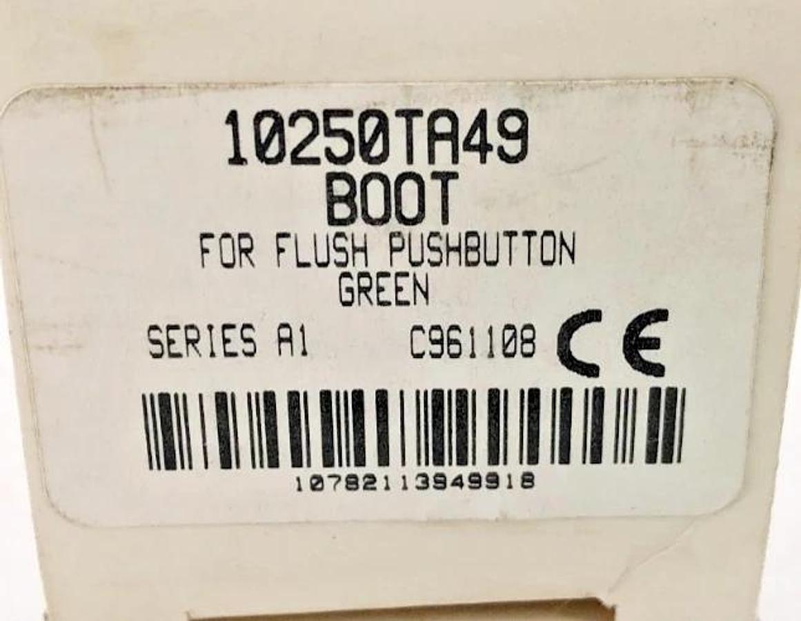New Cutler-Hammer 10250TA49 Boot For Flush Pushbuttons Green 30mm Ser. A1
