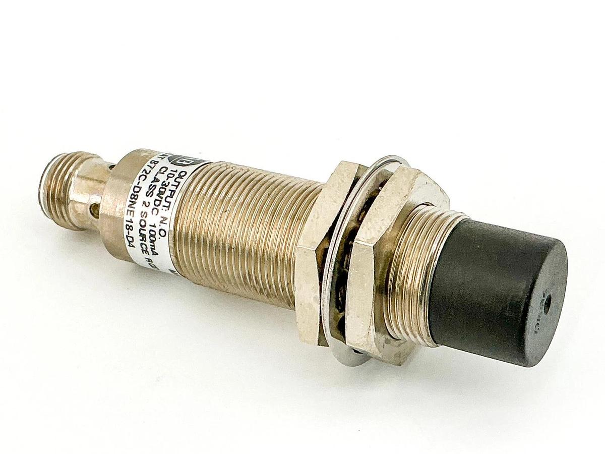 New Allen Bradley 872C-D8NE18-D4 Inductive Proximity Sensor 30VDC Ser.C - No Box