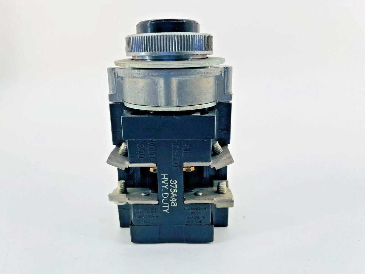 New Cutler Hammer 10250H375-48 Heavy Duty Pushbutton 600V 2NO 2NC Black