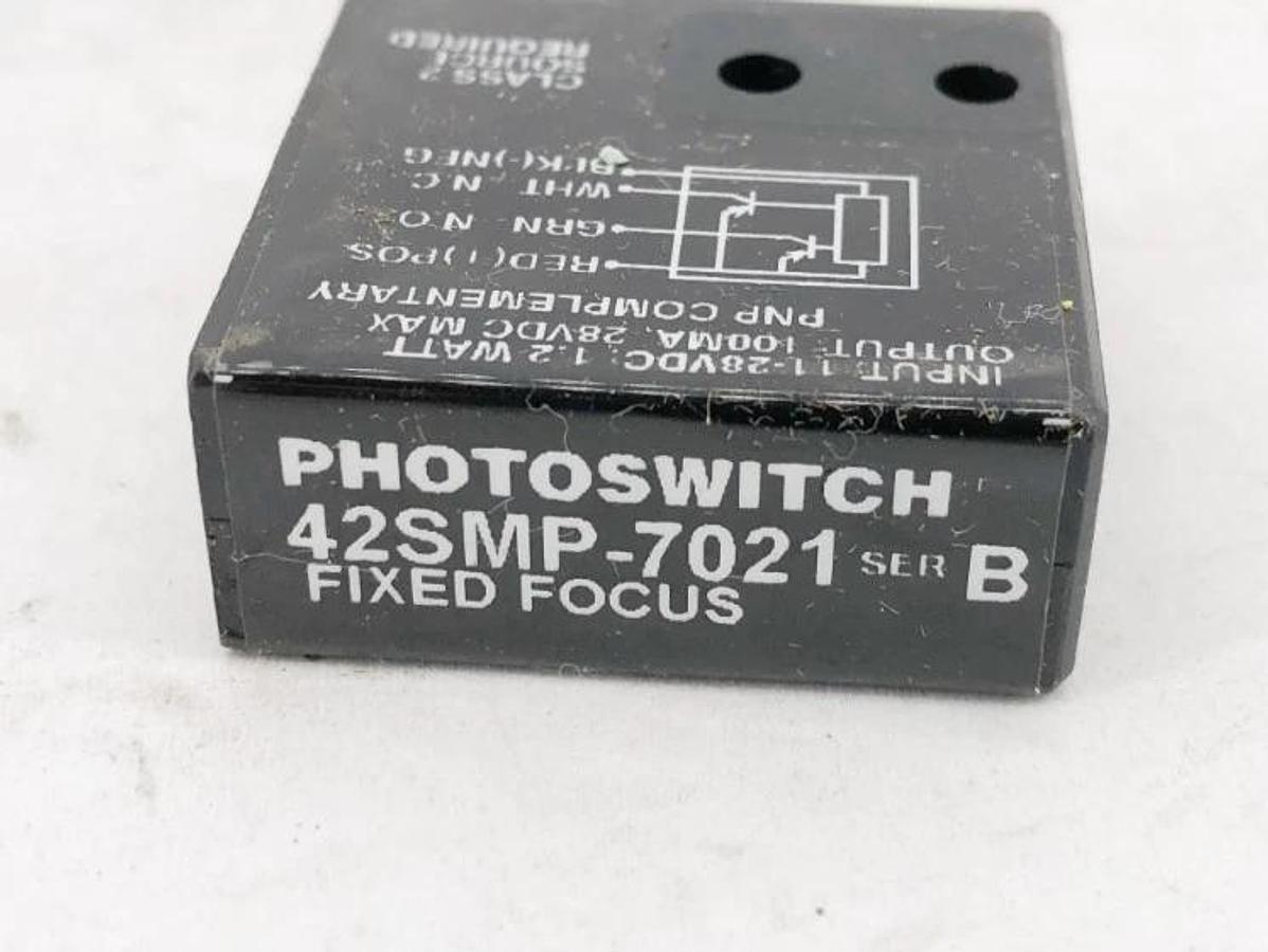New Allen Bradley 42SMP-7021 Ser. B Photoswitch Fixed Focus 11-28VDC