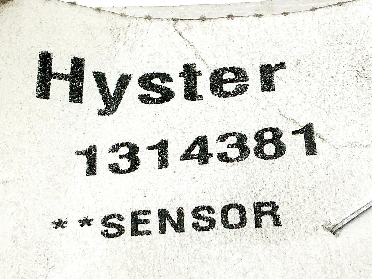 New Hyster 1314381 Coolant Temperature Sensor
