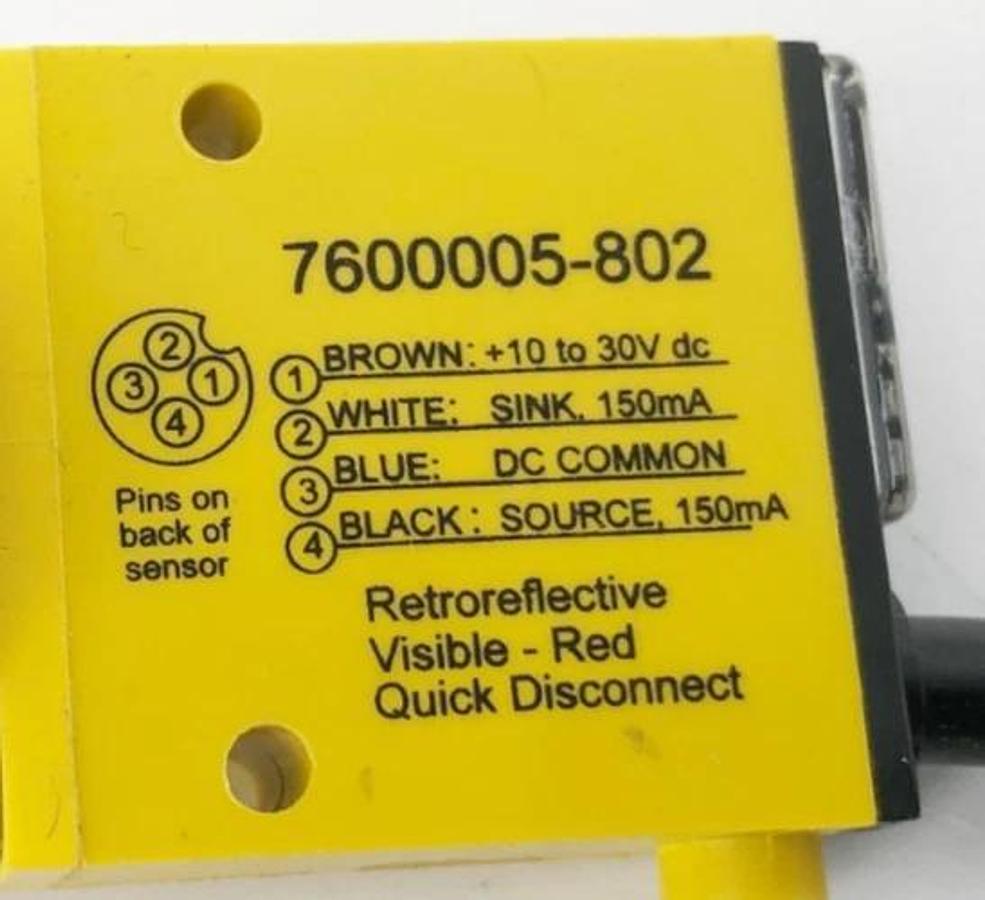 Used Banner Engineering 7600005-802 Photoelectric Sensor