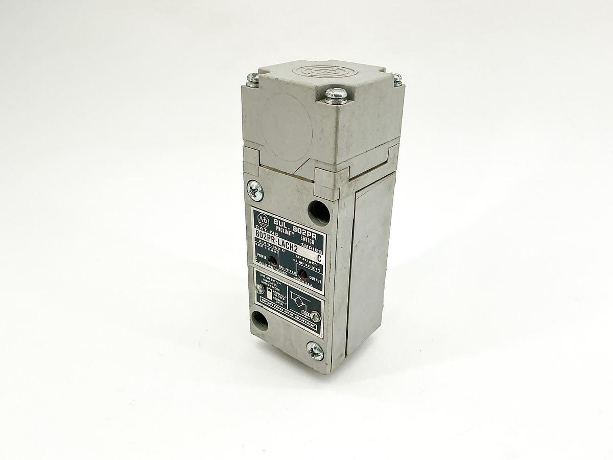 New Allen Bradley 802PR-LACH2 Proximity Switch 60-132VAC Ser.C - No Box