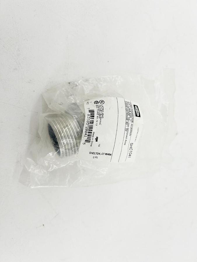 New Lot of 2 Hubbell SHC1041 Cord Connector Aluminum N.P.T Hub Size1" Yellow