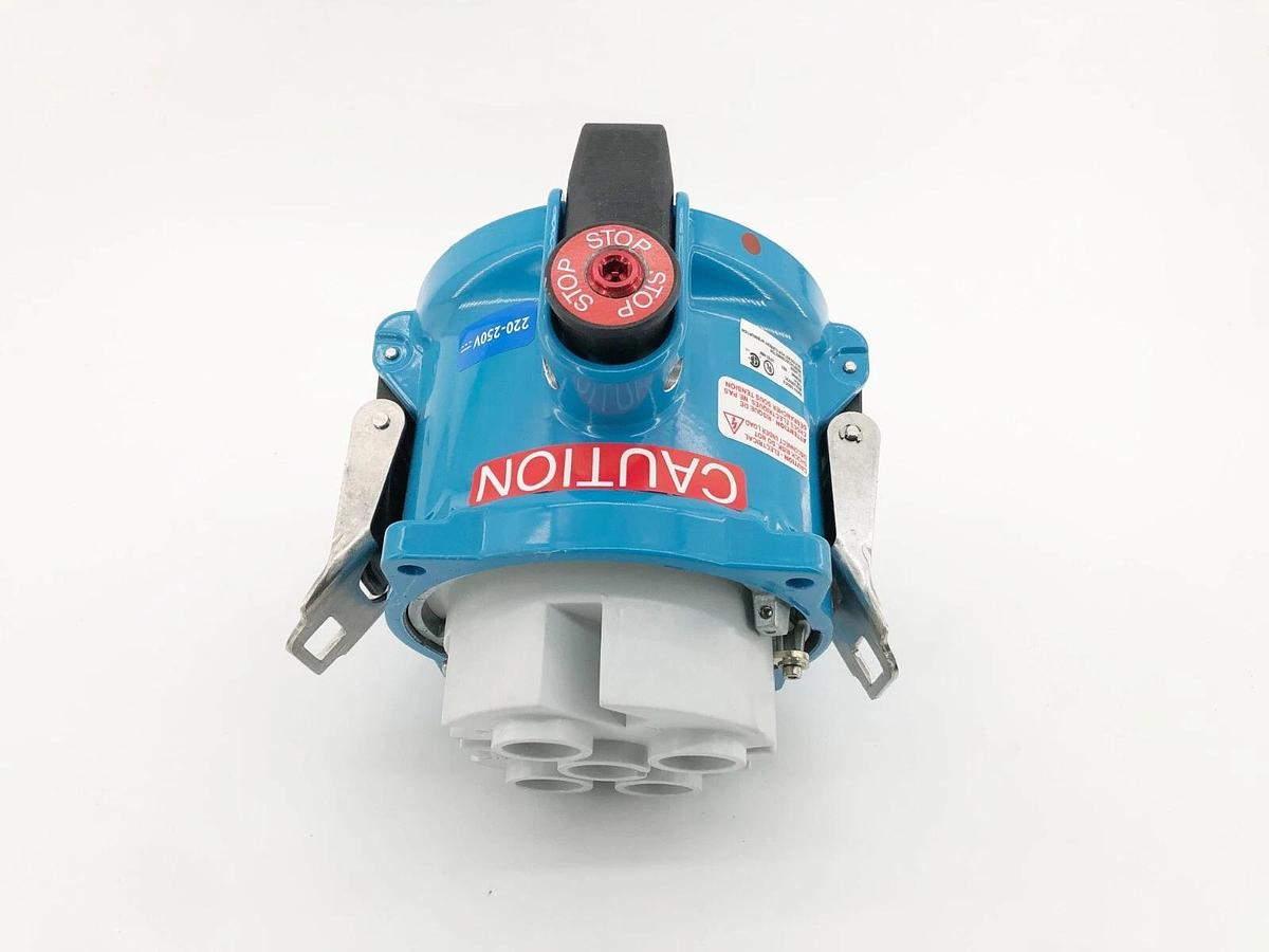 New Meltric 37-24209 Receptacle 200A 2P+G 250VDC DSDC2 - Missing Gasket
