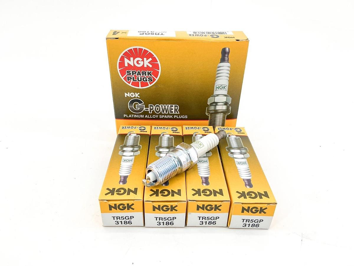 New Pack of 4 NGK TR5GP G-Power Spark Plug 3186