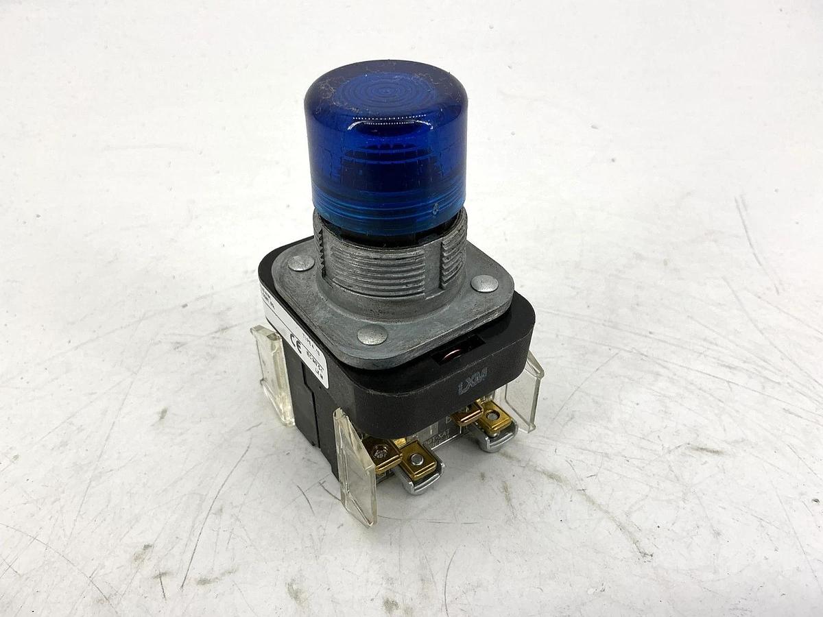 New Allen Bradley 800T-QBH10B Ser T Illuminated Push Button Blue Lens LED 120V